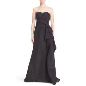 CAROLINA HERRERA Bow Detail Silk Faille Gown 10